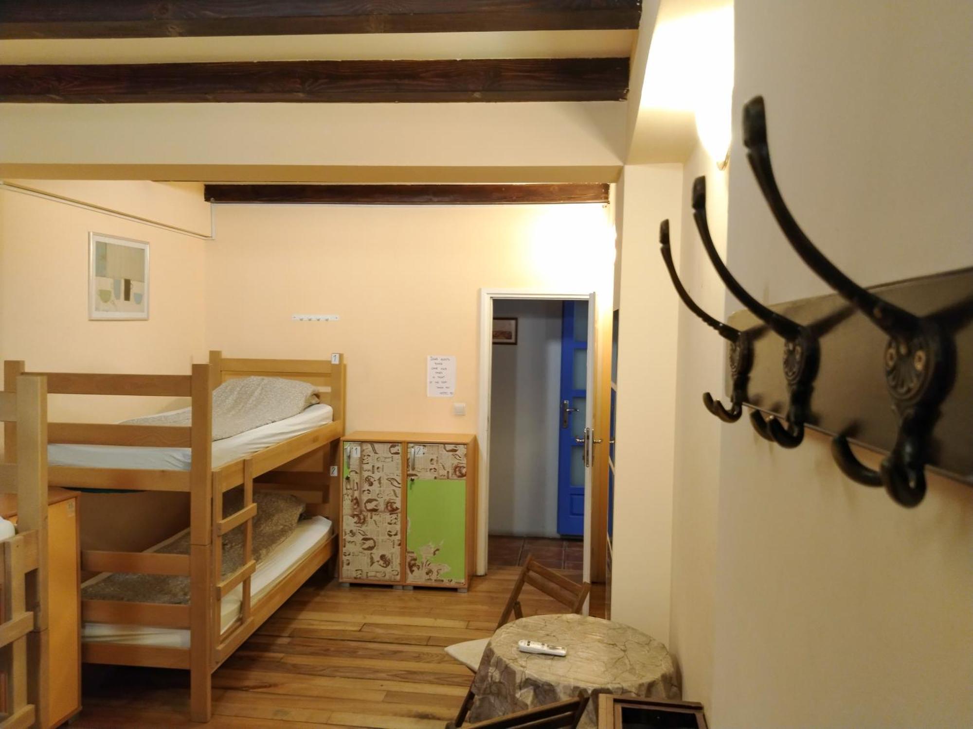 Hostel Iris เบลเกรด ภายนอก รูปภาพ